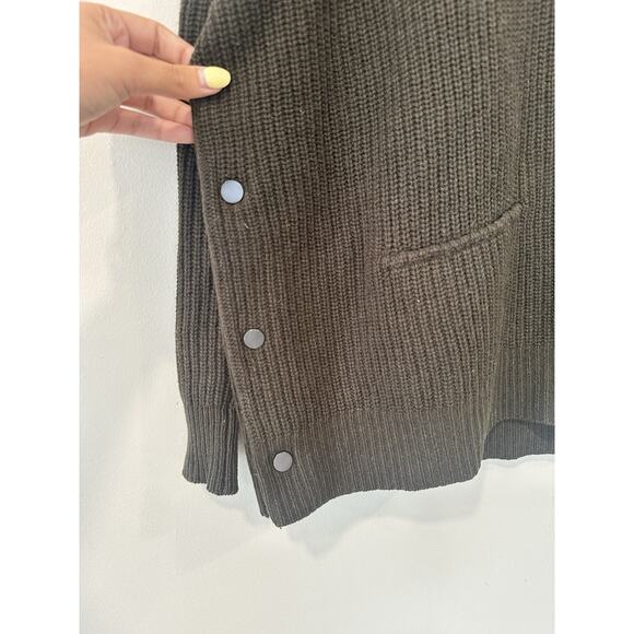 Vince Oversize Wool Yarn blend Turtleneck Button Sweater Xs 2218 - Picture 2 of 9